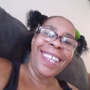 Meet your Posher, Frances